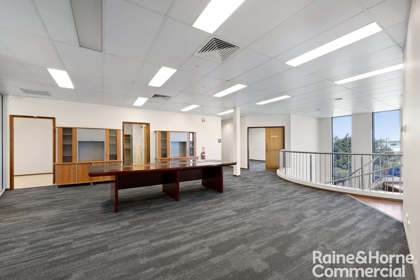 Click to view all images 1/6-8 Discovery Lane Mount Pleasant QLD 4740 - Image 3