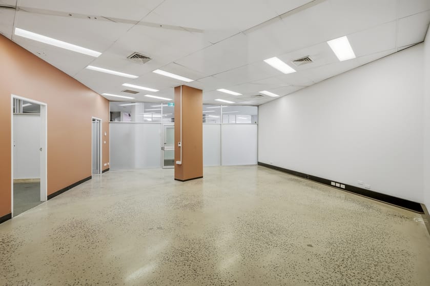 Click to view all images Shop 9/94 York St Launceston TAS 7250 - Image 1