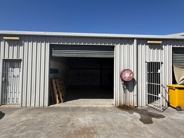 Unit 32/215 Brisbane Road Biggera Waters QLD 4216 - Image 2