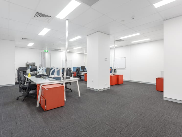 Click to view all images Shop 4/447 Victoria Street Wetherill Park NSW 2164 - Image 3