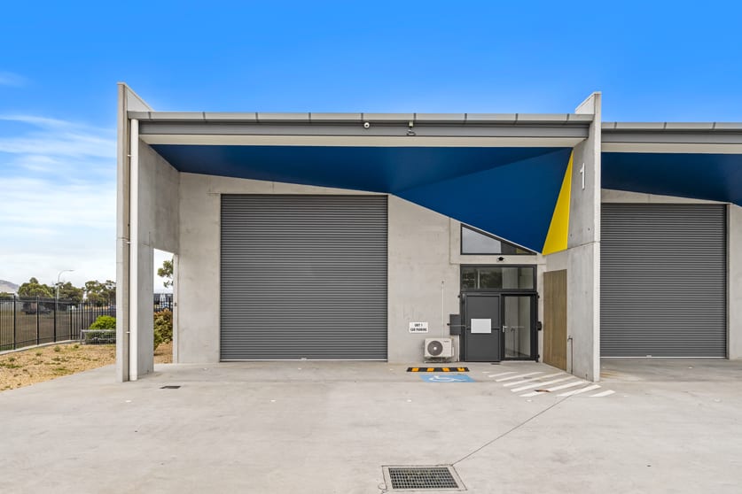 Click to view all images Unit 1/122 Cambridge Park Drive Cambridge TAS 7170 - Image 1