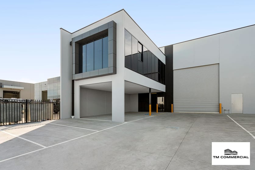 Click to view all images 4E Exchange Drive Pakenham VIC 3810 - Image 2