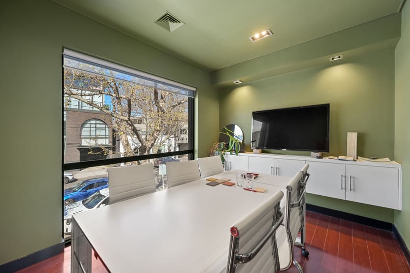 Click to view all images 2/385 Malvern Road South Yarra VIC 3141 - Image 2