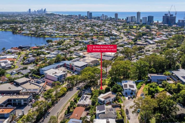 Click to view all images 88 West Burleigh Road Burleigh Heads QLD 4220 - Image 3