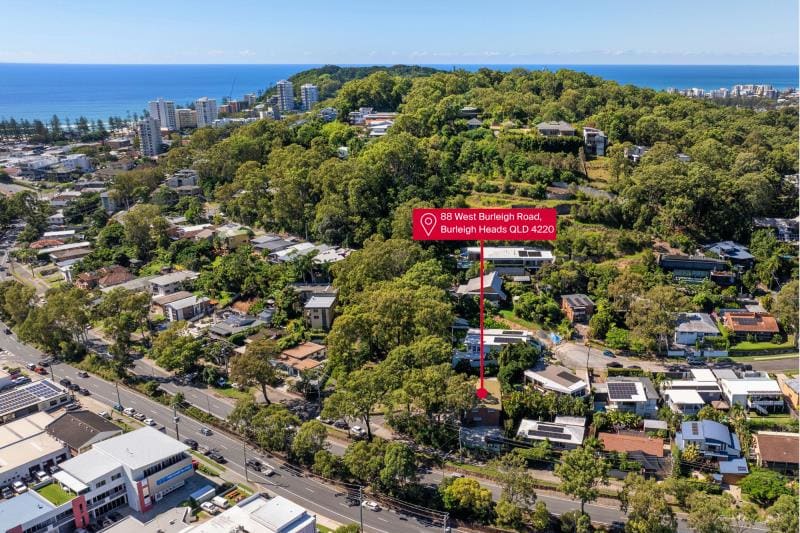 Click to view all images 88 West Burleigh Road Burleigh Heads QLD 4220 - Image 4