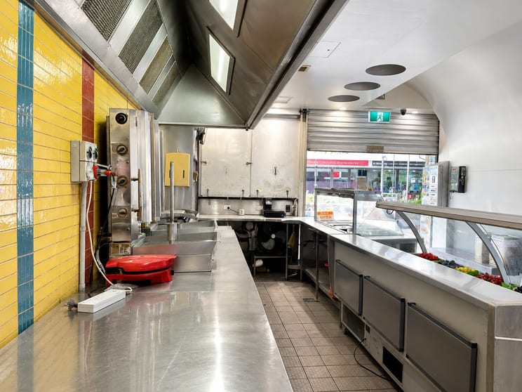Click to view all images Ground Floor Shop B/20 Shields Street Cairns City QLD 4870 - Image 3