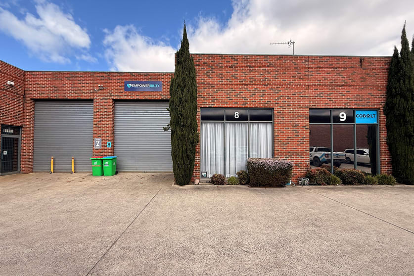Click to view all images 8/6-8 Eastspur Court Kilsyth South VIC 3137 - Image 1