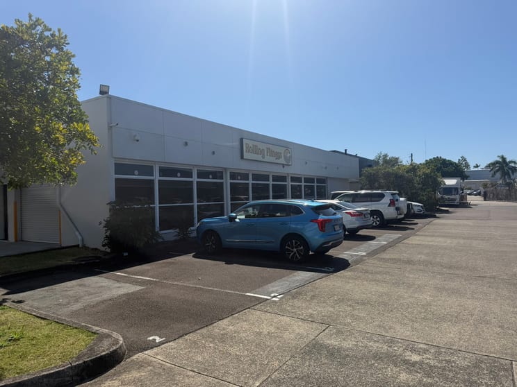 Click to view all images 2/2 Newspaper Place Maroochydore QLD 4558 - Image 1