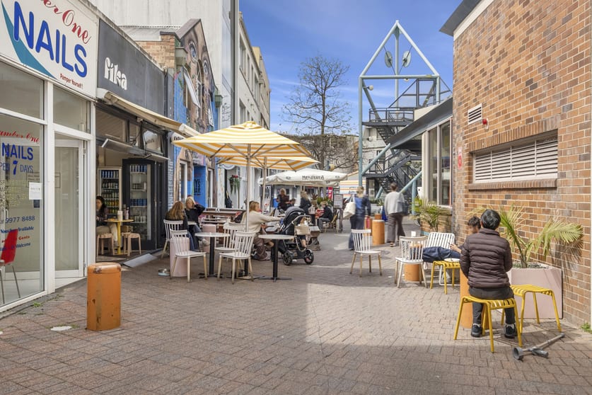 Click to view all images 18A Whistler Manly NSW 2095 - Image 2