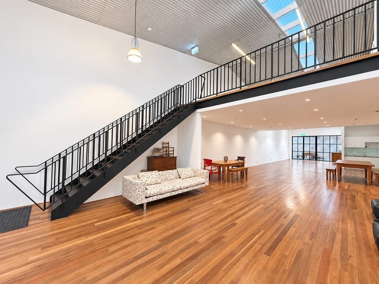 Click to view all images 32 Ralph Street Alexandria NSW 2015 - Image 5