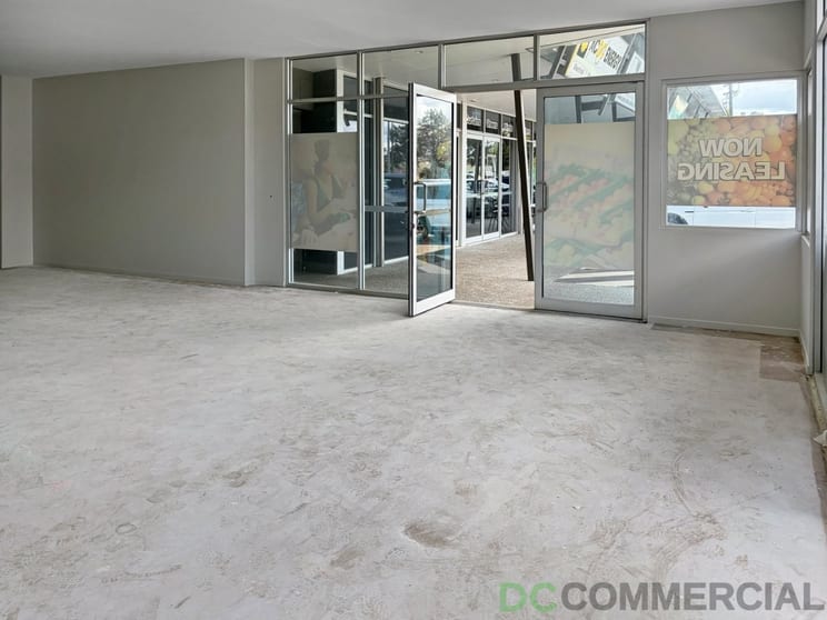 Click to view all images Shop 1/538 Alderley Street Harristown QLD 4350 - Image 5