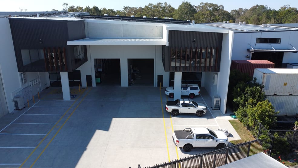 Click to view all images 204 New Cleveland Road Tingalpa QLD 4173 - Image 1