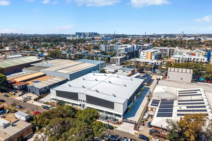 Click to view all images 18 Sir Joseph Banks Street Botany NSW 2019 - Image 2