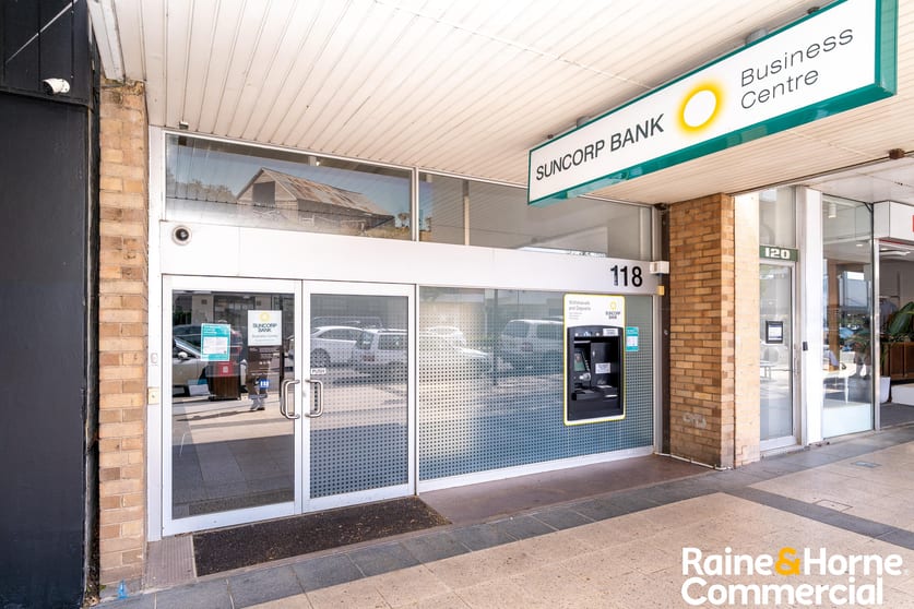 Click to view all images 118 Baylis Street Wagga Wagga NSW 2650 - Image 2