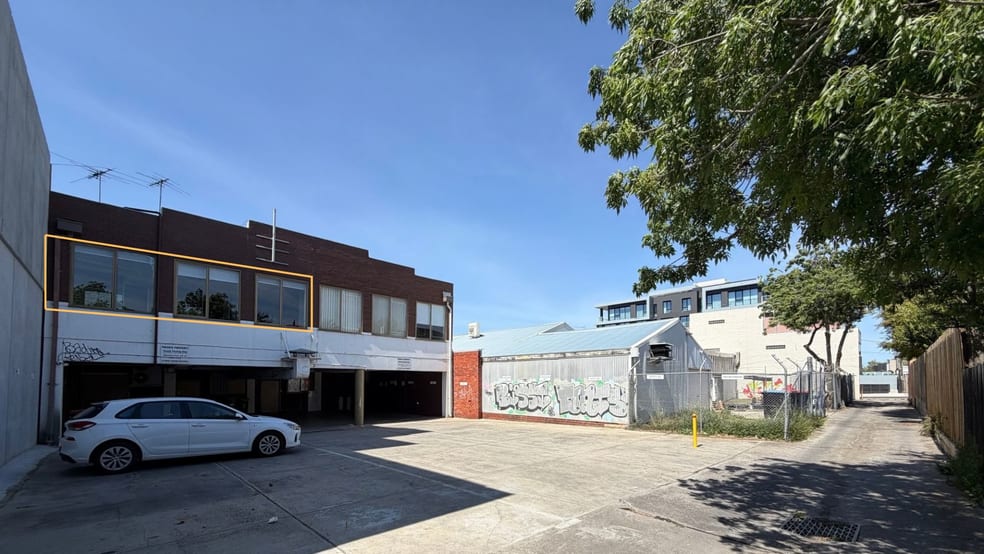 Click to view all images 3/368 Hawthorn Road Caulfield South VIC 3162 - Image 2