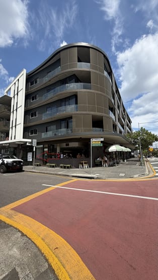 Click to view all images 7/57 Vulture Street West End QLD 4101 - Image 3