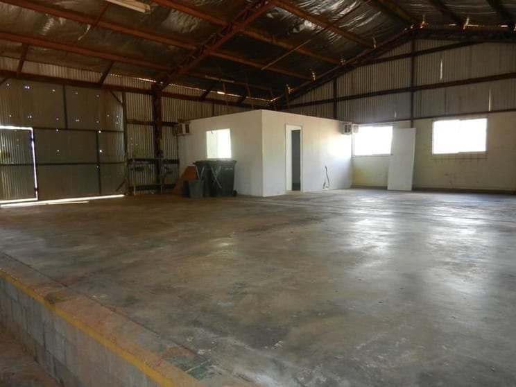 Click to view all images 31-33 Davis Rd Mount Isa QLD 4825 - Image 3