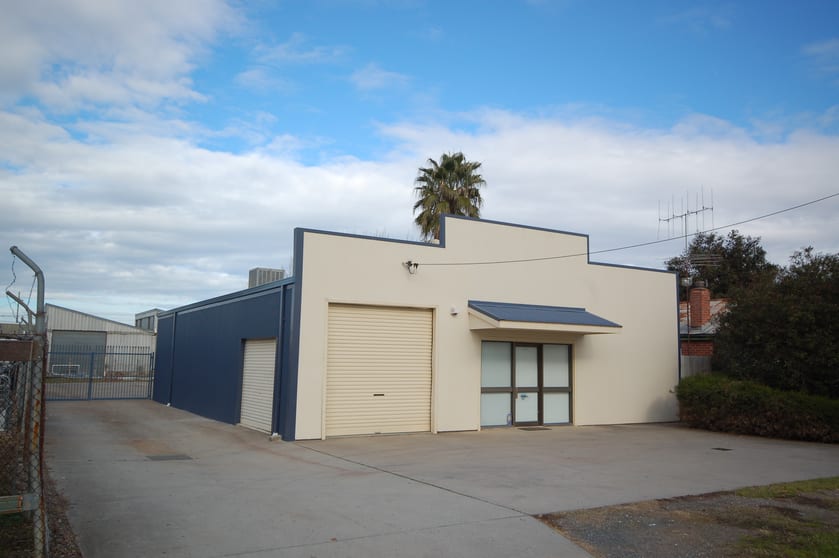 Click to view all images 400 Griffith Road Lavington NSW 2641 - Image 3