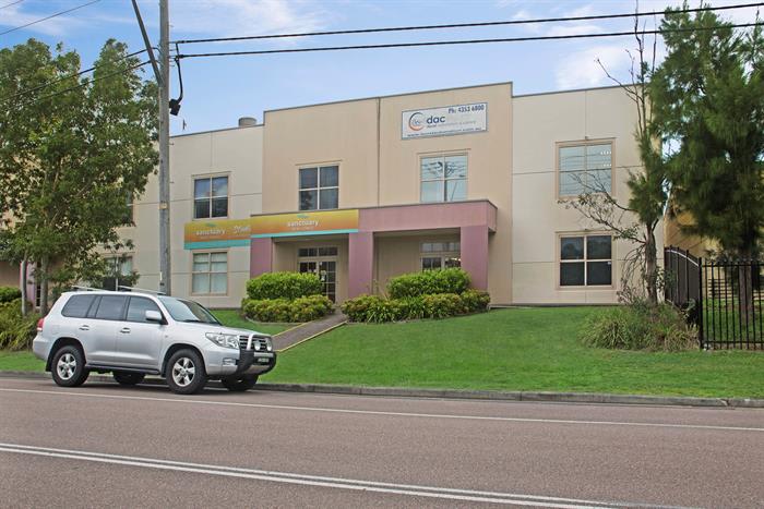 Click to view all images Unit 1, 6 Morton Close Tuggerah NSW 2259 - Image 1