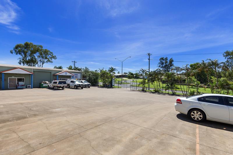 Click to view all images 7-9 Price Avenue Kawana QLD 4701 - Image 2