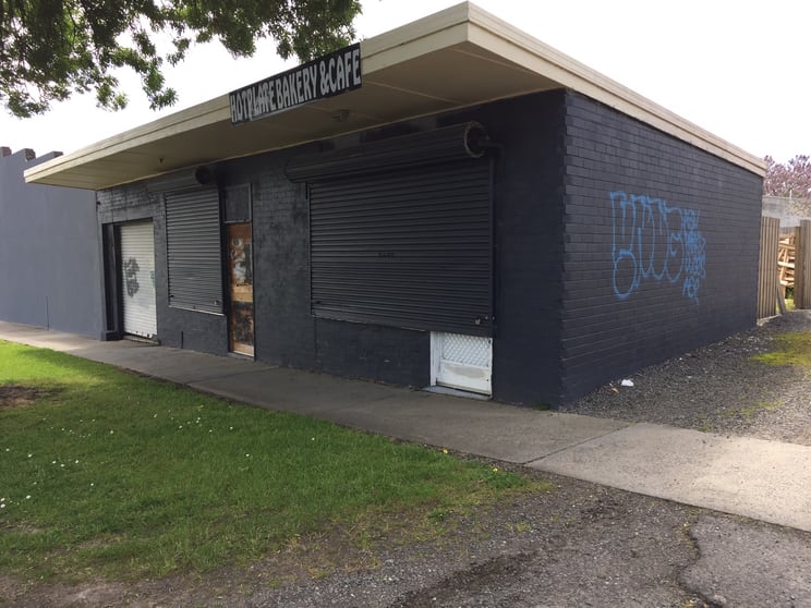 Click to view all images 49-51 Elizabeth Street Moe VIC 3825 - Image 3