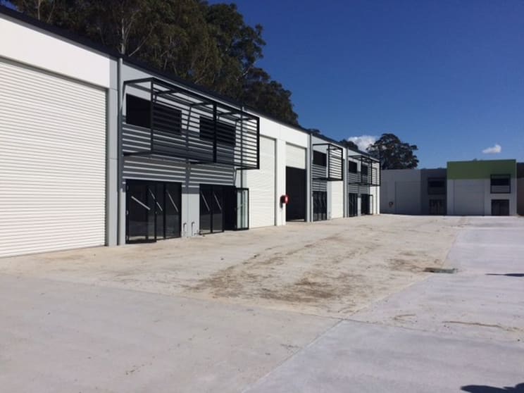 Click to view all images 2/3 Fleet Close Tuggerah NSW 2259 - Image 1
