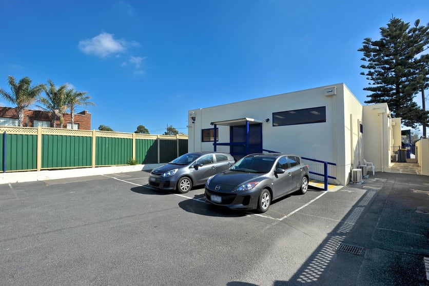 Click to view all images 323 Nepean Highway Frankston VIC 3199 - Image 3
