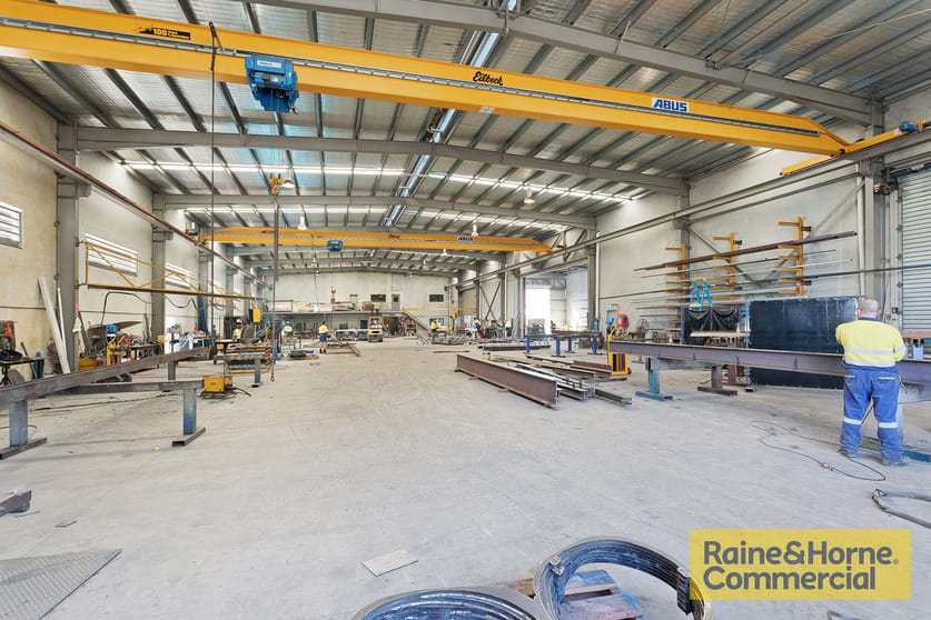 Click to view all images Clontarf QLD 4019 - Image 2
