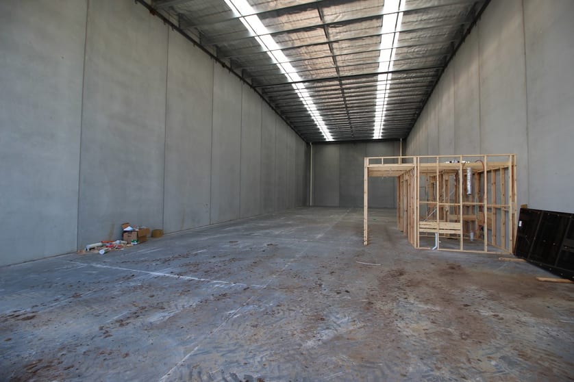 Click to view all images 13/13 Gateway Drive Carrum Downs VIC 3201 - Image 2