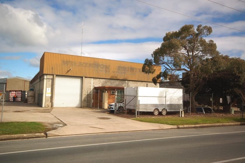Click to view all images 51 Union Road North Albury NSW 2640 - Image 1