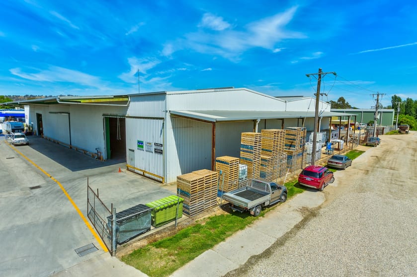 Click to view all images 1A Watson Street Wodonga VIC 3690 - Image 2