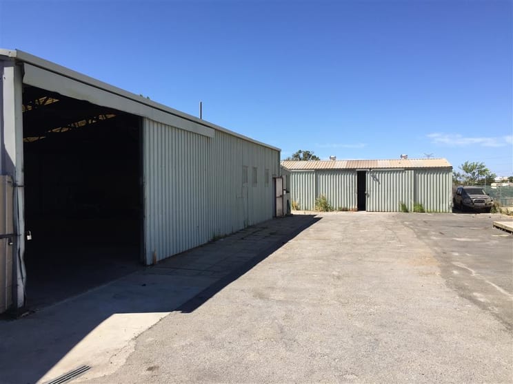 Click to view all images 40B Burlington Street Naval Base WA 6165 - Image 2