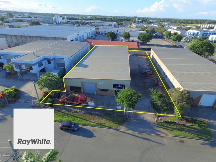 Click to view all images 19 Moonbi Street Brendale QLD 4500 - Image 3