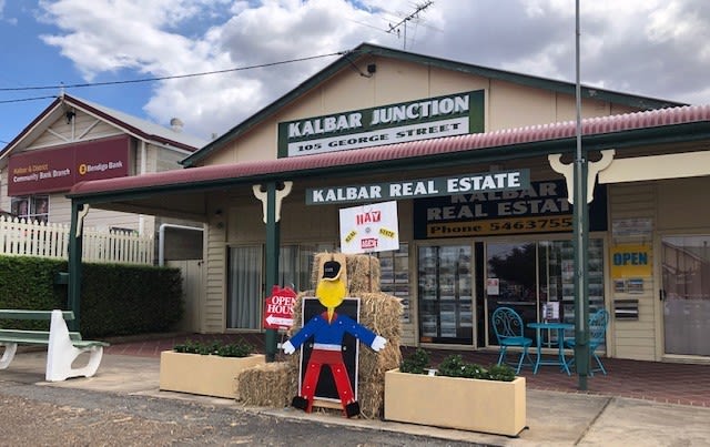Click to view all images 105 George Street Kalbar QLD 4309 - Image 3
