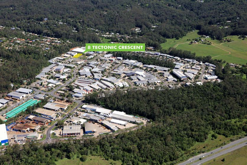 Click to view all images 8 Tectonic Crescent Kunda Park QLD 4556 - Image 2