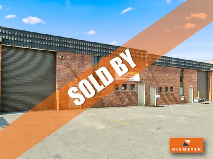 Click to view all images 80 Seville Street Fairfield East NSW 2165 - Image 2