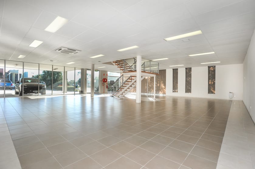 Click to view all images 63 Frankston Gardens Drive Carrum Downs VIC 3201 - Image 2