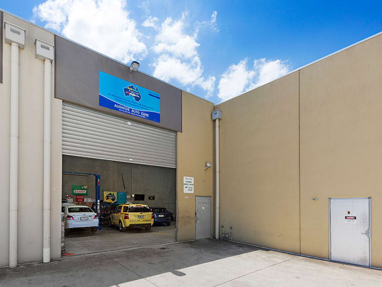 Click to view all images Total/67 Elm Park Drive Hoppers Crossing VIC 3029 - Image 1