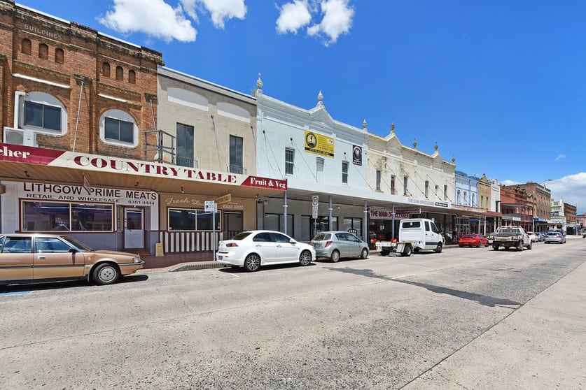 Click to view all images 41 MAIN STREET Lithgow NSW 2790 - Image 2