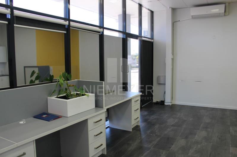Click to view all images 324-326 William Street Kingsgrove NSW 2208 - Image 2