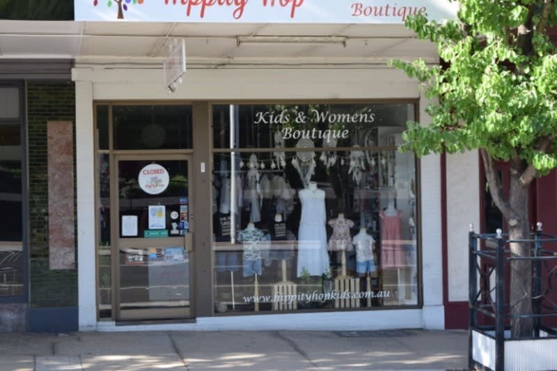 Click to view all images 7 Kendal Street Cowra NSW 2794 - Image 3