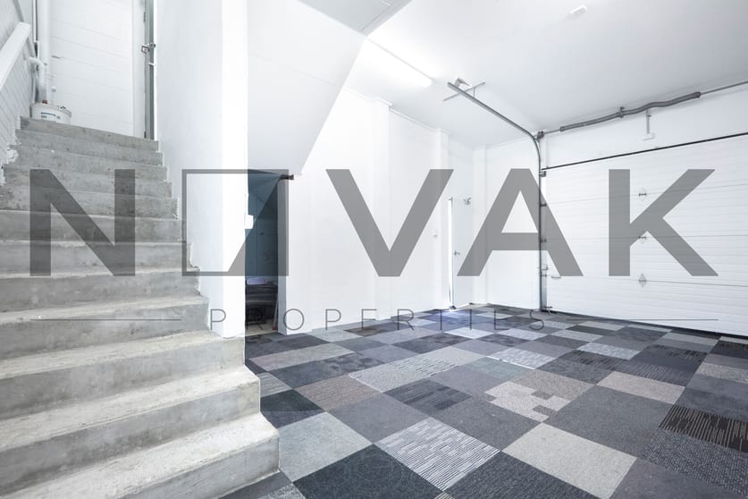 Click to view all images Pittwater Road Narrabeen NSW 2101 - Image 2