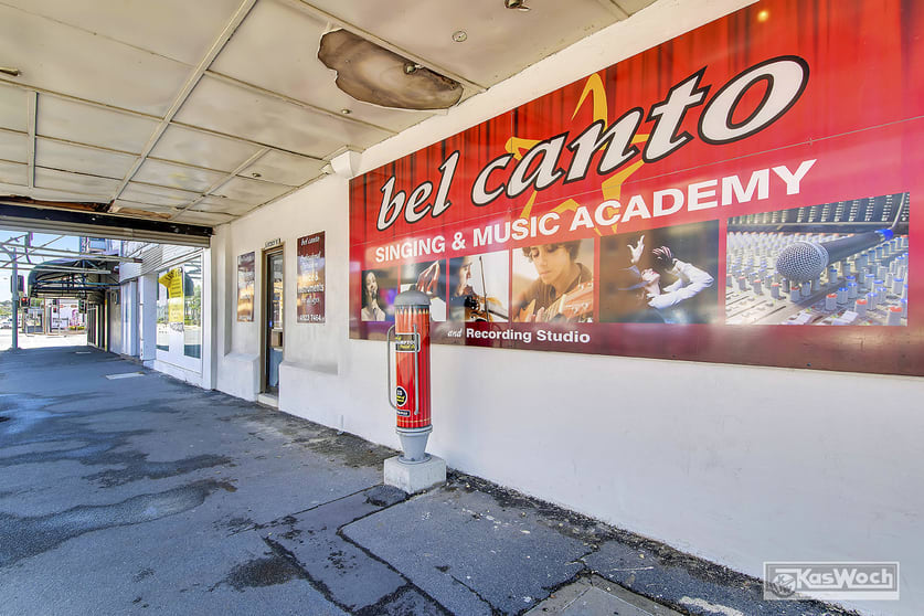 Click to view all images 16 FITZROY STREET Rockhampton City QLD 4700 - Image 2