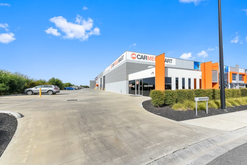Click to view all images 20 Auto Way Pakenham VIC 3810 - Image 2