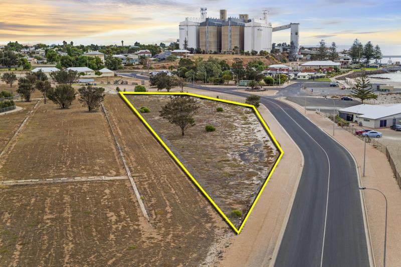 Lot/2001 Heritage Drive Wallaroo SA 5556 - Image 1
