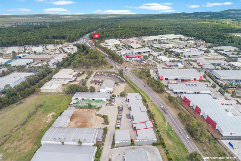 Click to view all images Unit 3/19 Balook Drive Beresfield NSW 2322 - Image 2