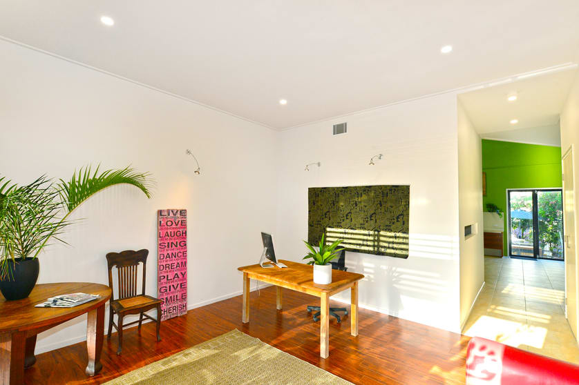 Click to view all images Unit 5/21 Production Avenue Noosaville QLD 4566 - Image 1