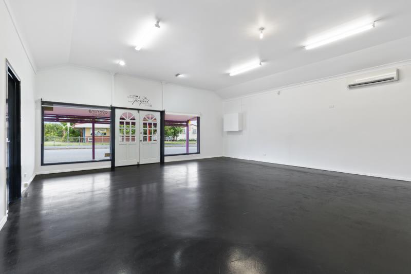 Click to view all images 145 Berserker Street Berserker QLD 4701 - Image 3