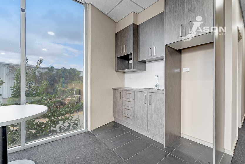Click to view all images 4/34 Carrick Drive Tullamarine VIC 3043 - Image 3