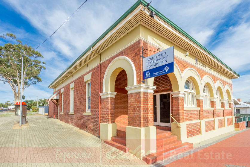 Click to view all images 63 Throssell Street Collie WA 6225 - Image 3